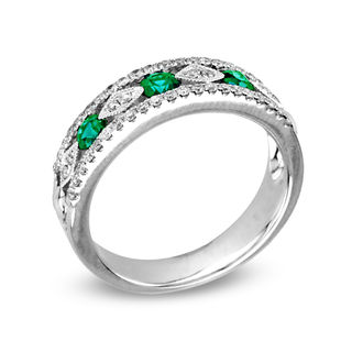 Vintage Style Emerald Halo Pendant with Milgrain Detailing 2.5mm Emerald