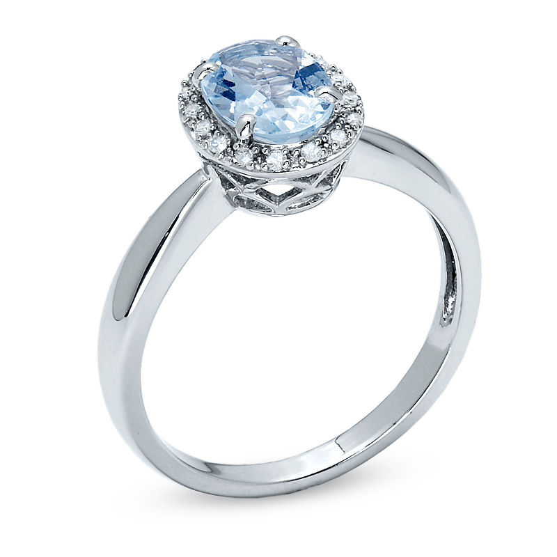 Oval Aquamarine Ring in 14K White Gold with Diamond Accents