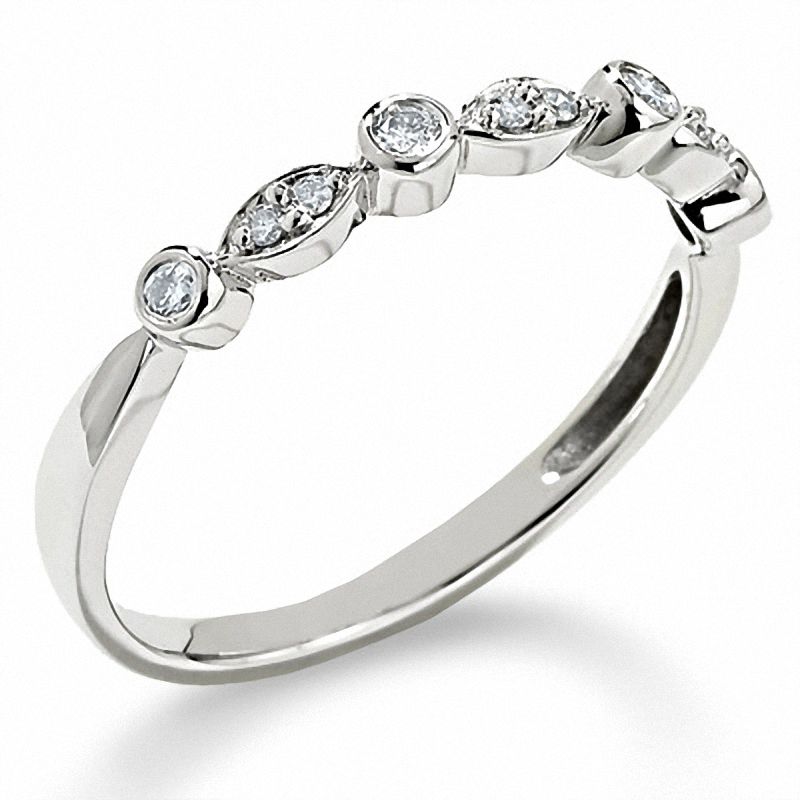 1/8 CT. T.W. Diamond Round and Oval Milgrain Band in 14K White Gold