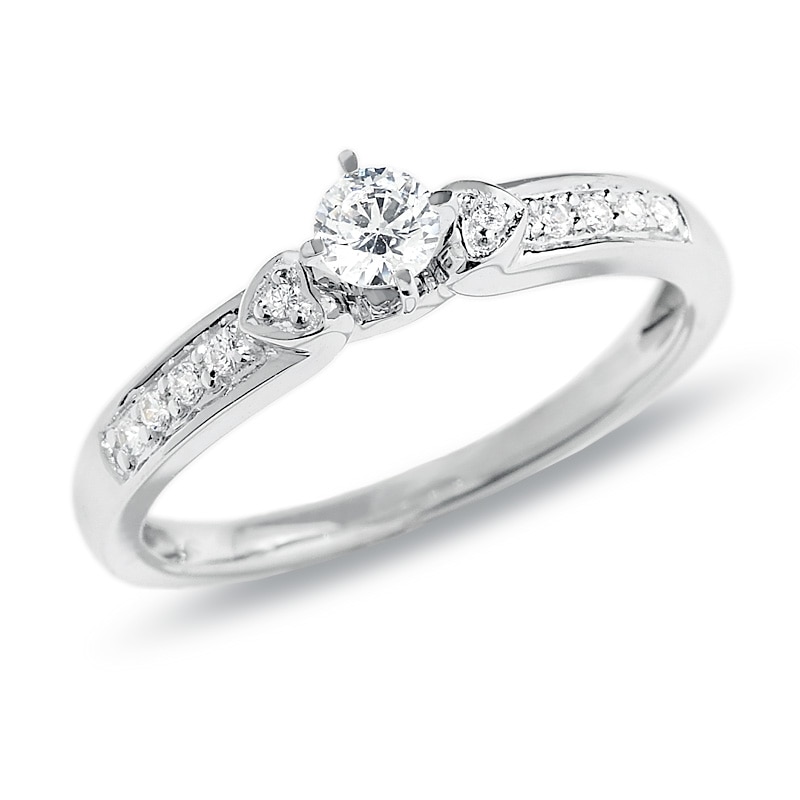 1/5 CT. T.W. Diamond Promise Ring in 10K White Gold