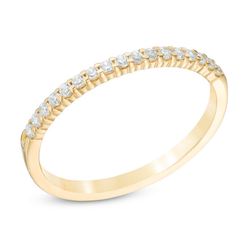 1/6 CT. T.W. Diamond Band in 14K Gold