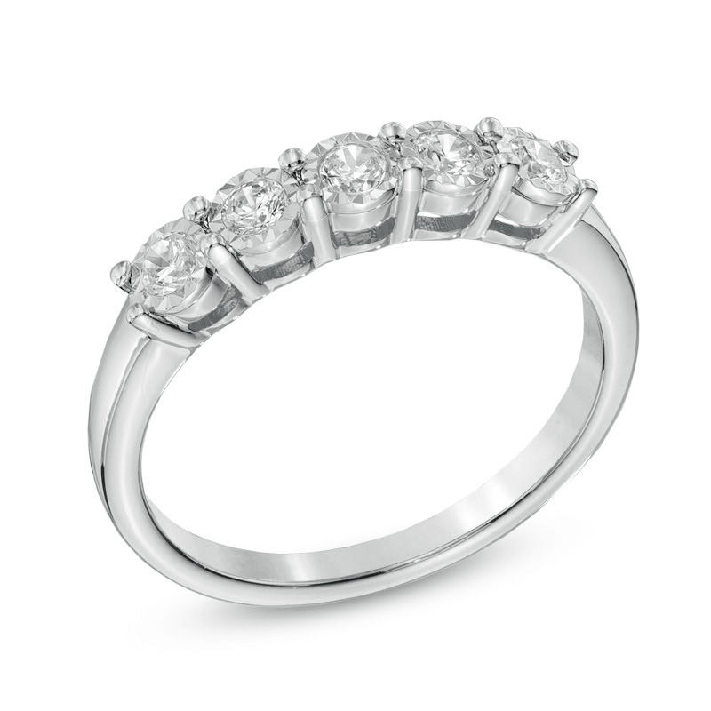 10金★ホワイト・グレー★ダイヤモンド★カットボタン★5石セット 1/4 CT. T.W. Diamond Five Stone Band in 10K White Gold | Zales Outlet