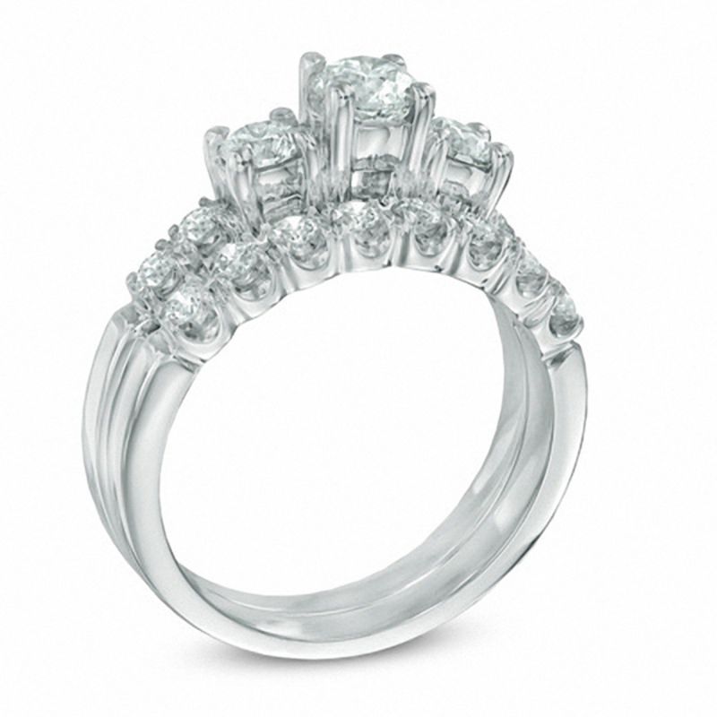 1-1/4 CT. T.W. Certified Canadian Diamond Three Stone Bridal Set in 14K White Gold (I/I1)