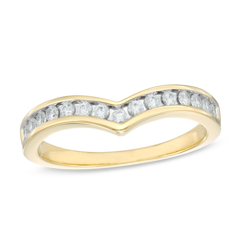 Main Image 1 of 1/4 CT. T.W. Diamond Chevron Anniversary Band in 10K Gold