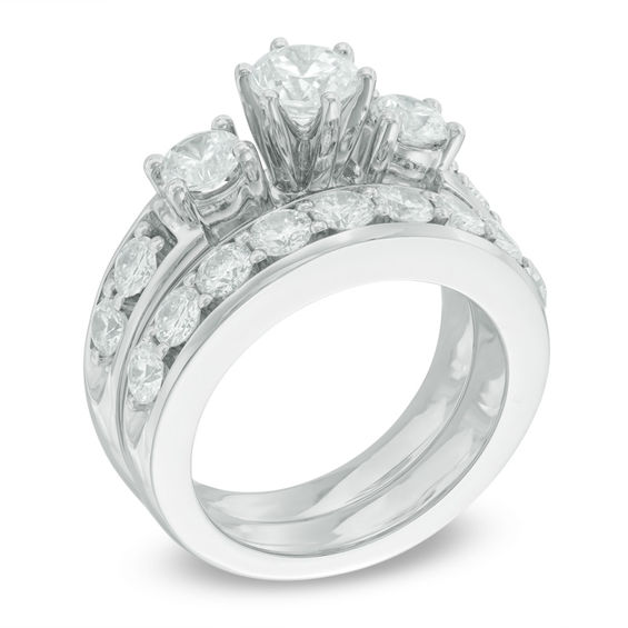 結 1 CT. T.W. Multi-Diamond Frame Vintage-Style Bridal Set in