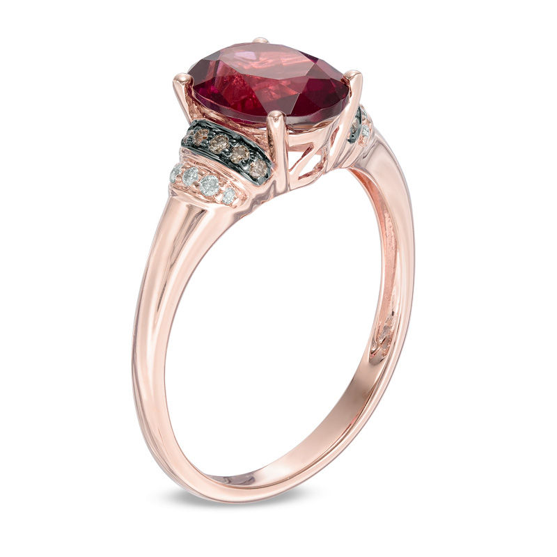 Oval Rhodolite Garnet and 1/10 CT. T.W. Champagne and White Diamond Collar Ring in 10K Rose Gold