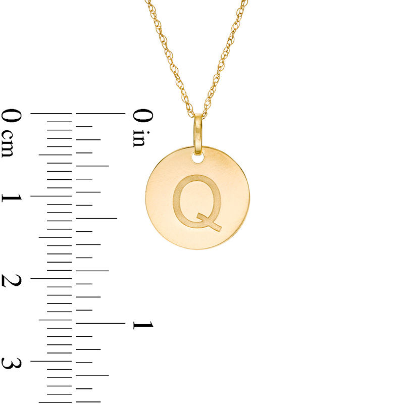 Small Disc Uppercase "Q" Pendant in 10K Gold