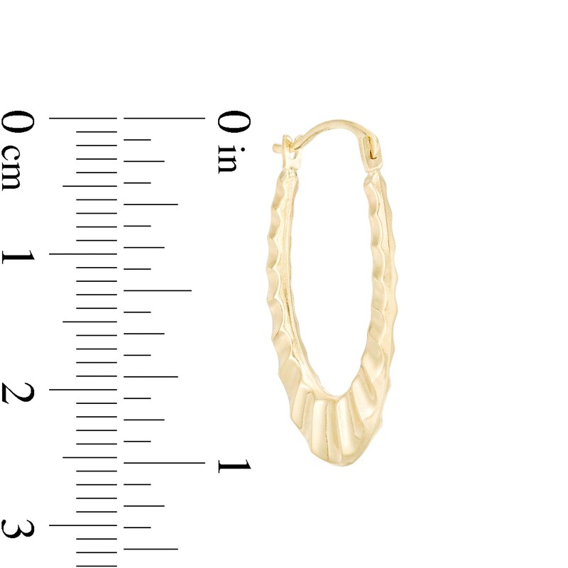 Main Image 3 of 29.0mm Wavy Oval Hoop Earrings in 14K Gold