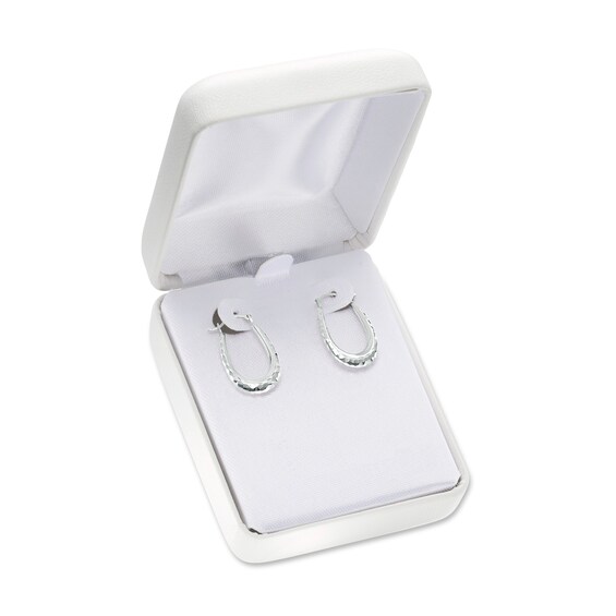 15.0 x 23.5mm Hammered Oval Hoop Earrings in 14K White Gold 15.0 x 23.5mm Hammered Oval Hoop Earrings in 14K White Gold