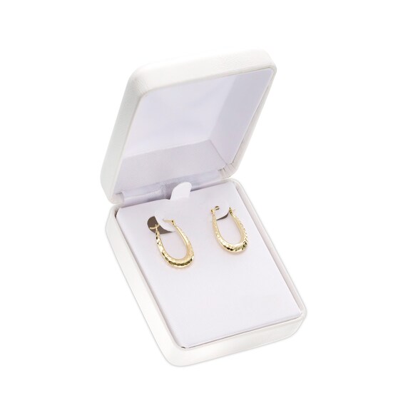 15.0 x 23.5mm Hammered Oval Hoop Earrings in 14K Gold 15.0 x 23.5mm Hammered Oval Hoop Earrings in 14K Gold
