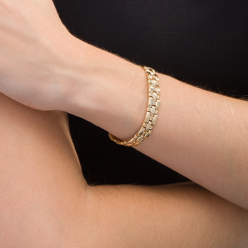 Main Image 2 of Textured Basket Weave Link Bracelet in 14K Gold - 7.25"