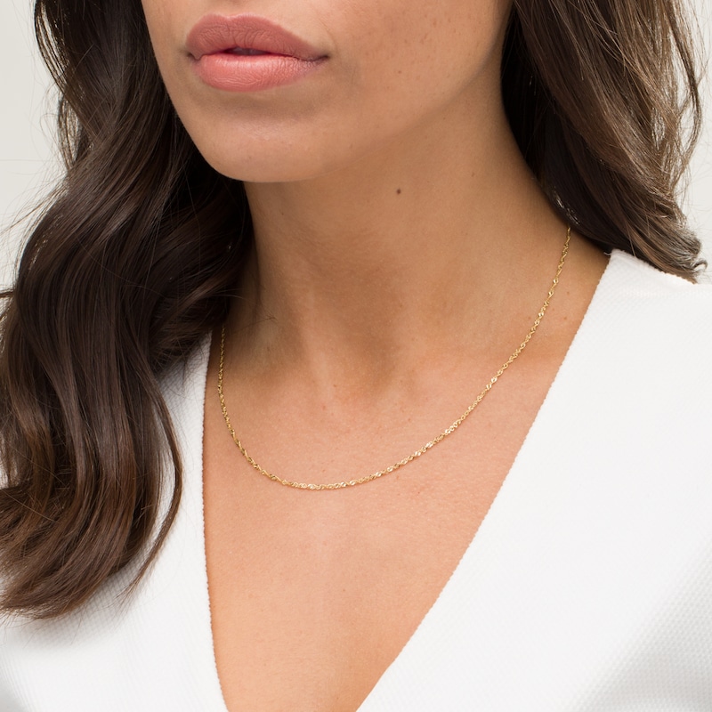 Main Image 2 of 1.5mm Singapore Chain Necklace in 10K Gold - 18"