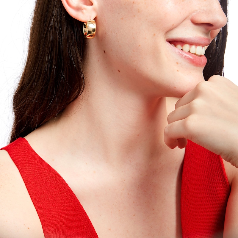 Main Image 2 of Made in Italy 15.0mm Tube Hoop Earrings in 10K Gold