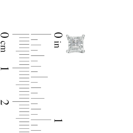 1/4 CT. T.W. Princess-Cut Diamond Solitair