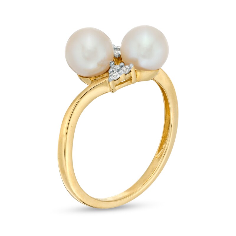 Main Image 3 of 6.0mm Freshwater Cultured Pearl and 1/10 CT. T.W. Diamond Duo Tri-Sides Bypass Ring in 10K Gold