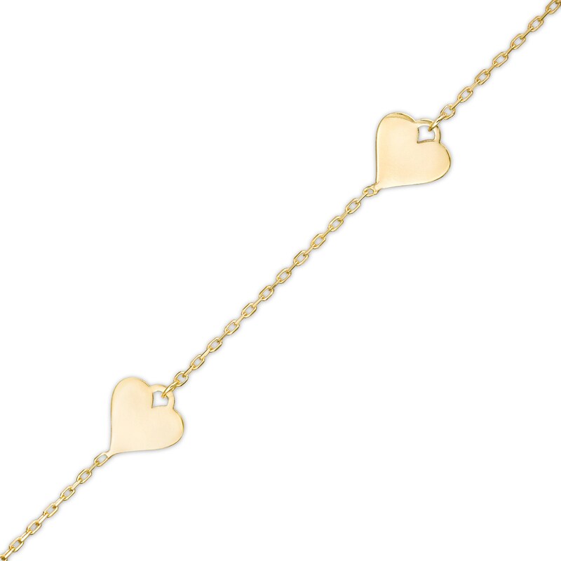 Heart Disc Station Bracelet in 10K Gold - 7.5"