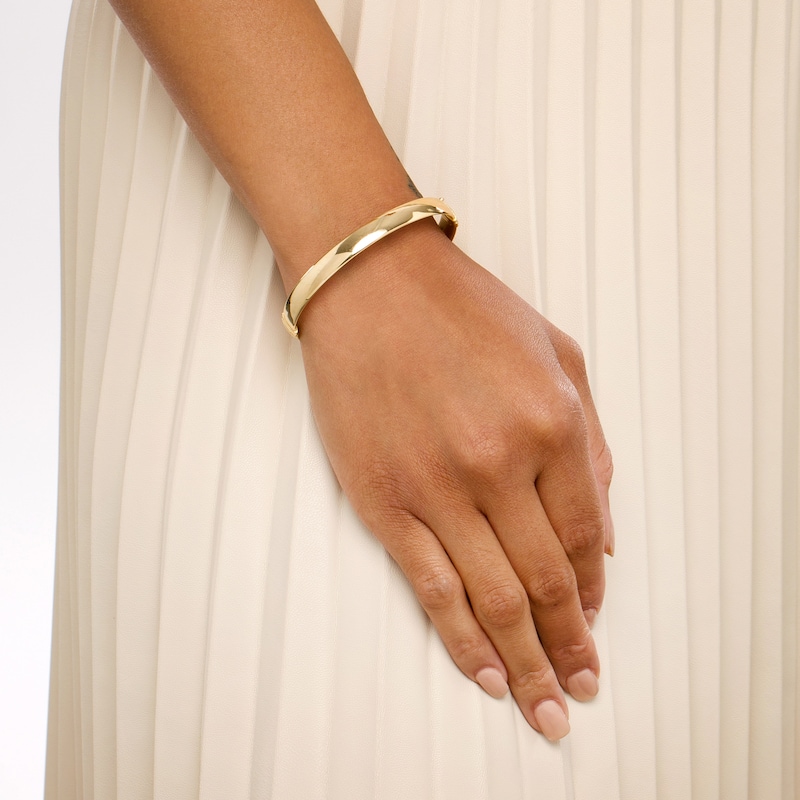 Main Image 2 of 066 Gauge Oval Bangle in 14K Gold - 7.5"