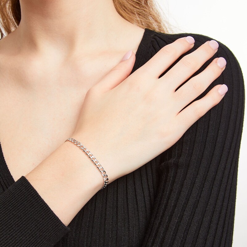 Main Image 2 of 4.3mm Diamond-Cut Curb Chain Bracelet in Solid Sterling Silver  - 7.5"