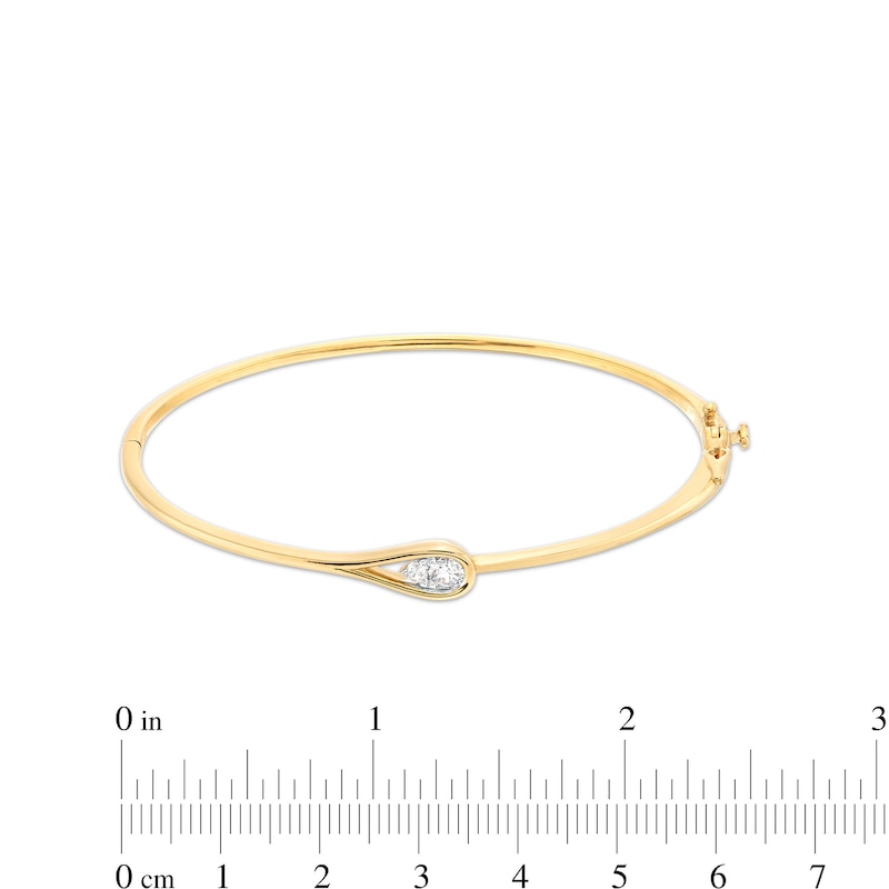 Main Image 3 of 1/4 CT. T.W. Certified Pear-Shaped Lab-Grown Multi-Diamond Sideways Bangle in 14K Gold (F/SI2) - 7.25"