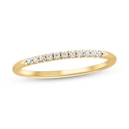 1/10 CT. T.W. Diamond Eleven Stone Pavé Anniversary Band in 10K Gold