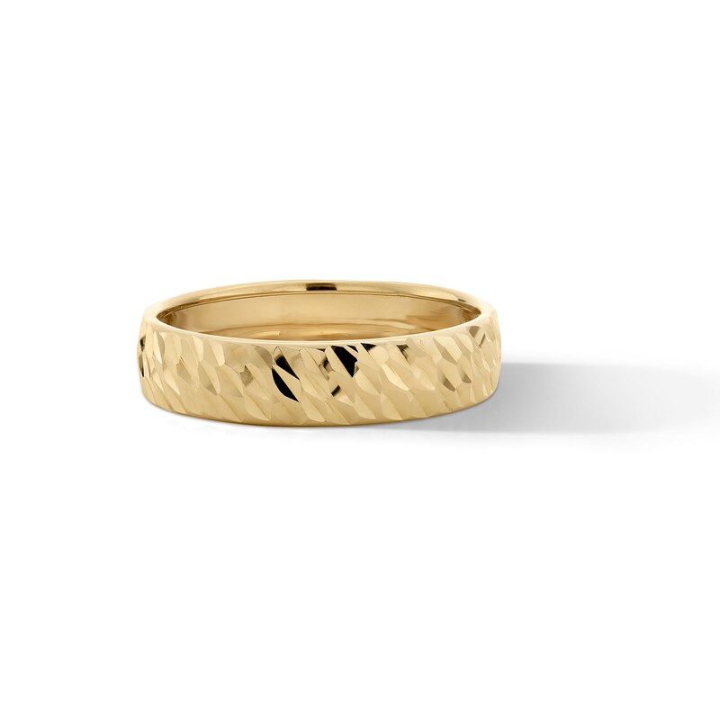 Main Image 2 of 4.5mm Diamond-Cut Band in Solid 14K Gold