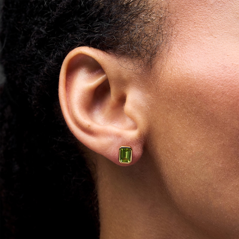 Main Image 3 of Emerald-Cut Peridot Solitaire Pendant and Stud Earrings Set in Sterling Silver with 14K Gold Plate
