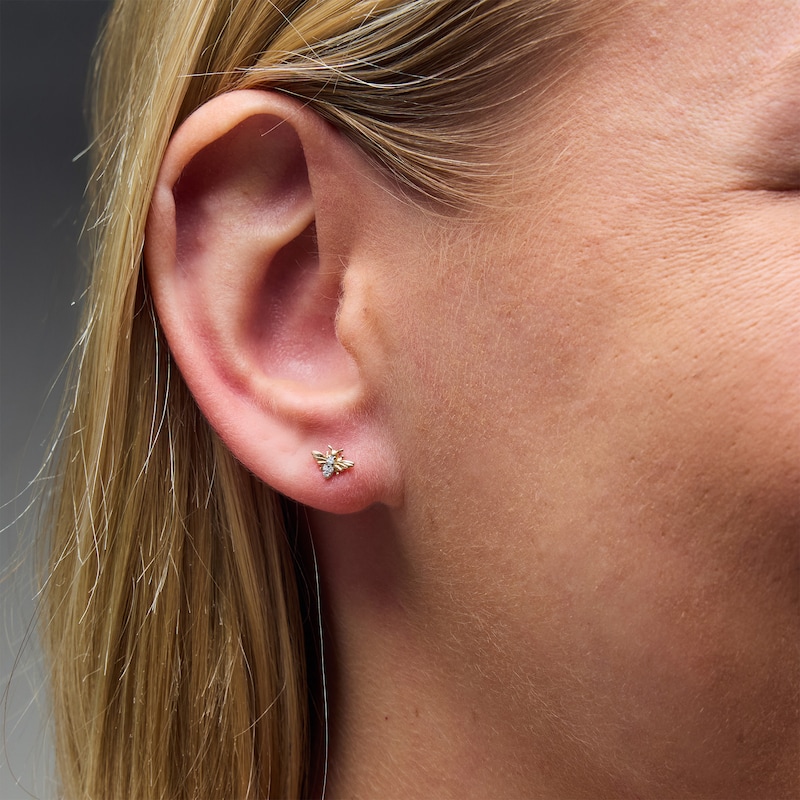 Main Image 2 of Lab-Grown Diamond-Accent Bee Single Cartilage Stud Earring in 14K Gold (F/VS2)