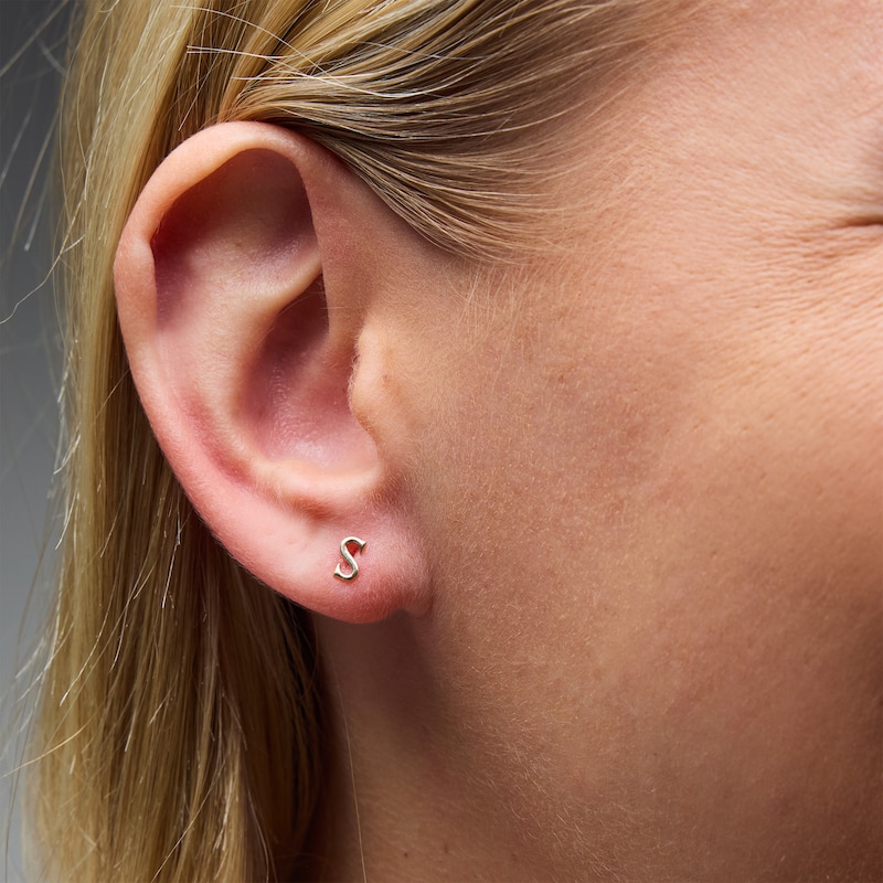 Main Image 2 of "S" Initial Single Cartilage Stud Earring in 14K Gold