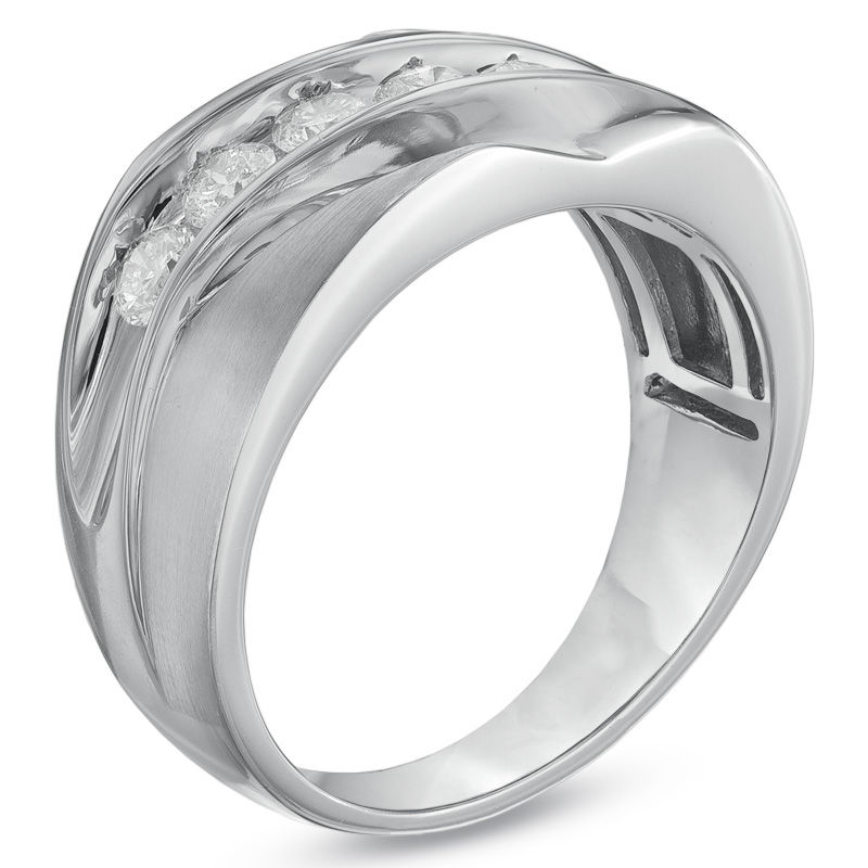 Previously Owned - Men's 1 CT. T.W. Diamond Seven Stone Slant Wedding Band in 10K White Gold