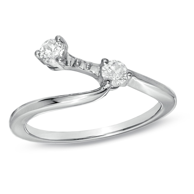 Main Image 3 of Previously Owned - 1 CT. T.W. Diamond Three Stone Swirl Bridal Set in 14K White Gold