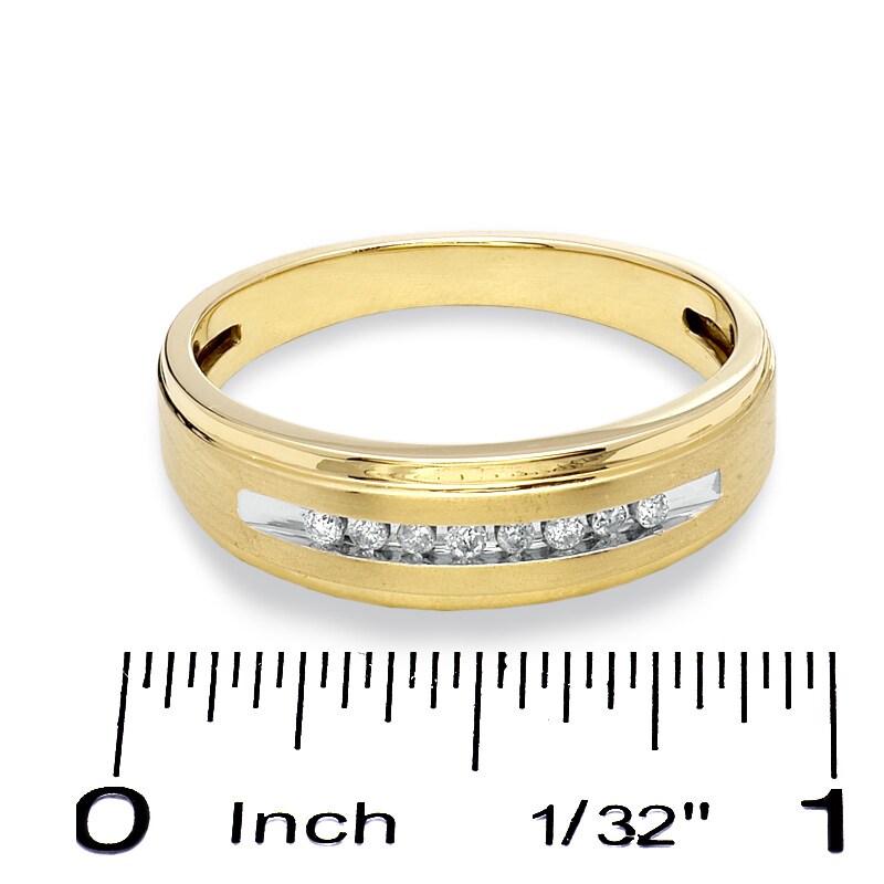 Main Image 3 of Previously Owned - 1/10 CT. T.W. Diamond Comfort Fit Wedding Band in 10K Gold