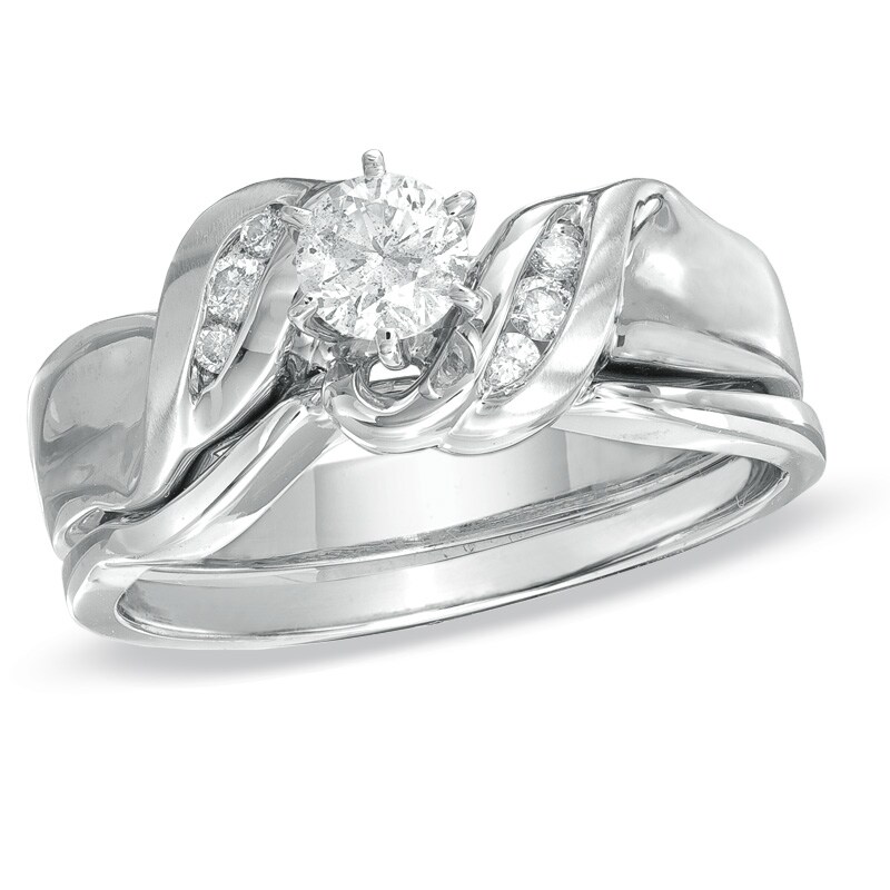 Main Image 1 of Previously Owned - 1/3 CT. T.W. Diamond Bridal Set in 10K White Gold