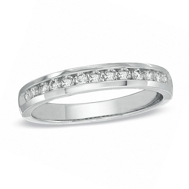 Previously Owned - 1/4 CT. T.W. Diamond Anniversary Band in 14K White Gold (I/SI2)