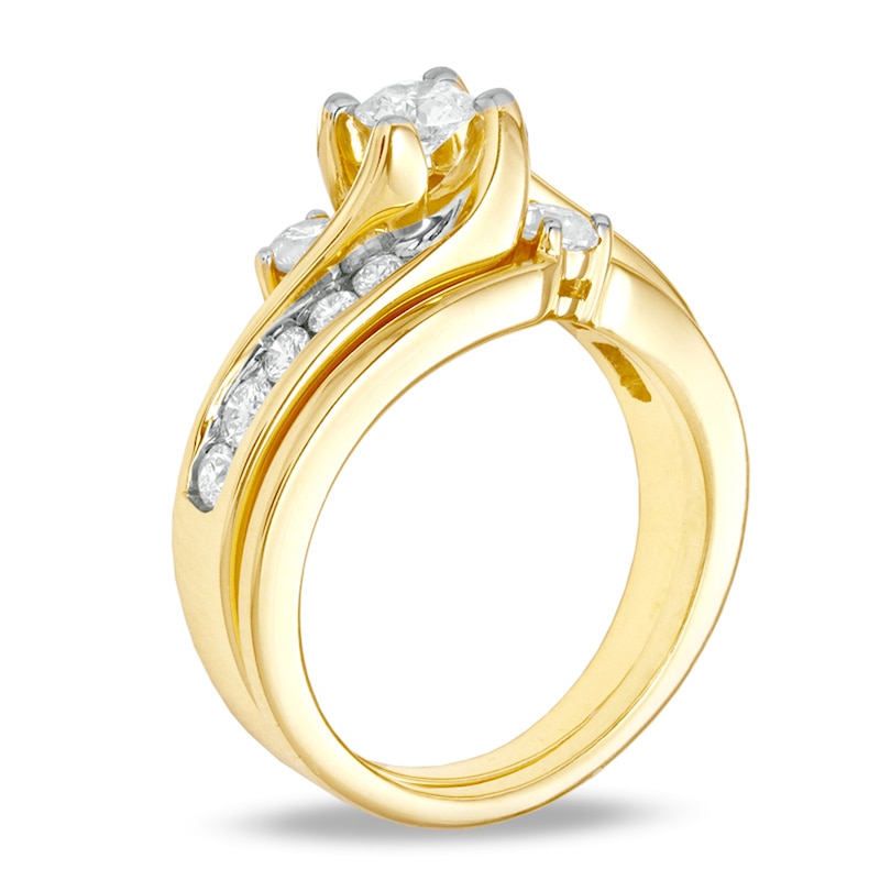 Main Image 2 of Previously Owned - 1 CT. T.W. Diamond Three Stone Swirl Bridal Set in 14K Gold
