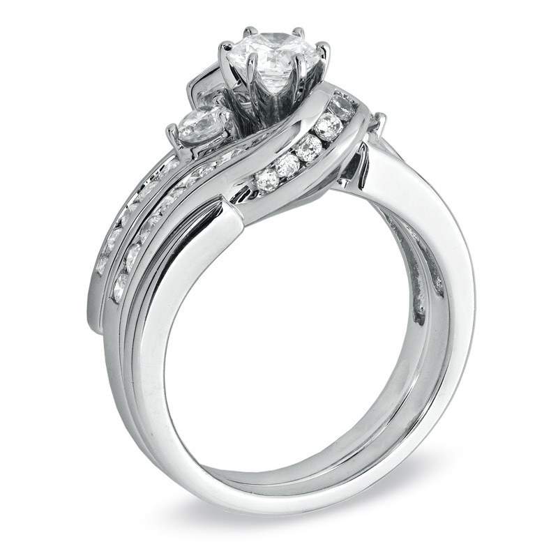 Main Image 2 of Previously Owned - 1-1/2 CT. T.W. Diamond Three Stone Bridal Set in 14K White Gold