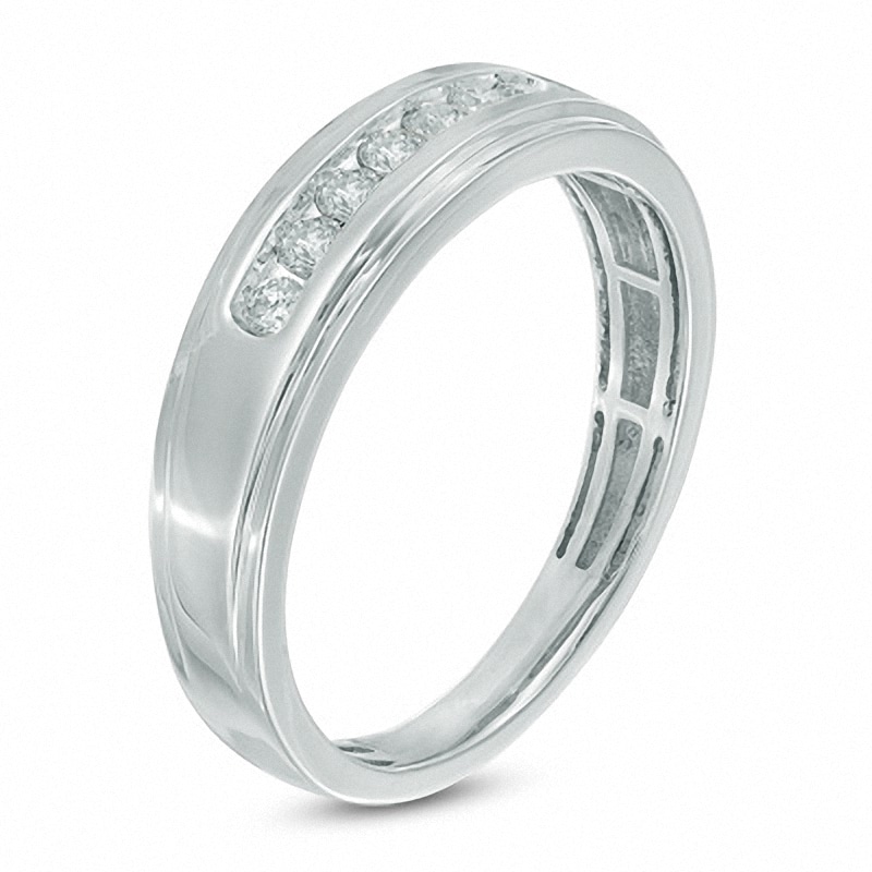 Previously Owned - Men's 1/4 CT. T.W. Diamond Comfort Fit Band in 10K White Gold