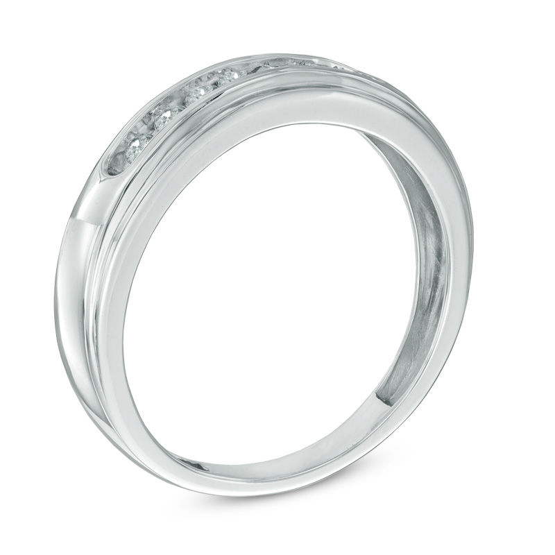 Main Image 2 of Previously Owned - Men's 1/4 CT. T.W. Diamond Comfort Fit Anniversary Band in 10K White Gold