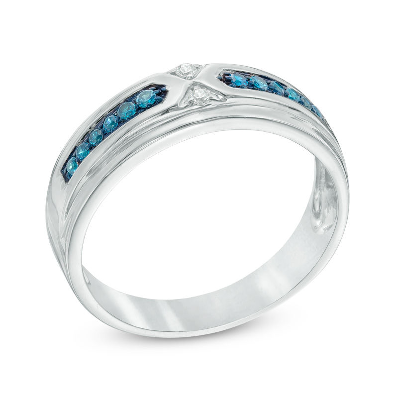Previously Owned - Men's 1/6 CT. T.W. Enhanced Blue and White Diamond Wedding Band in Sterling Silver