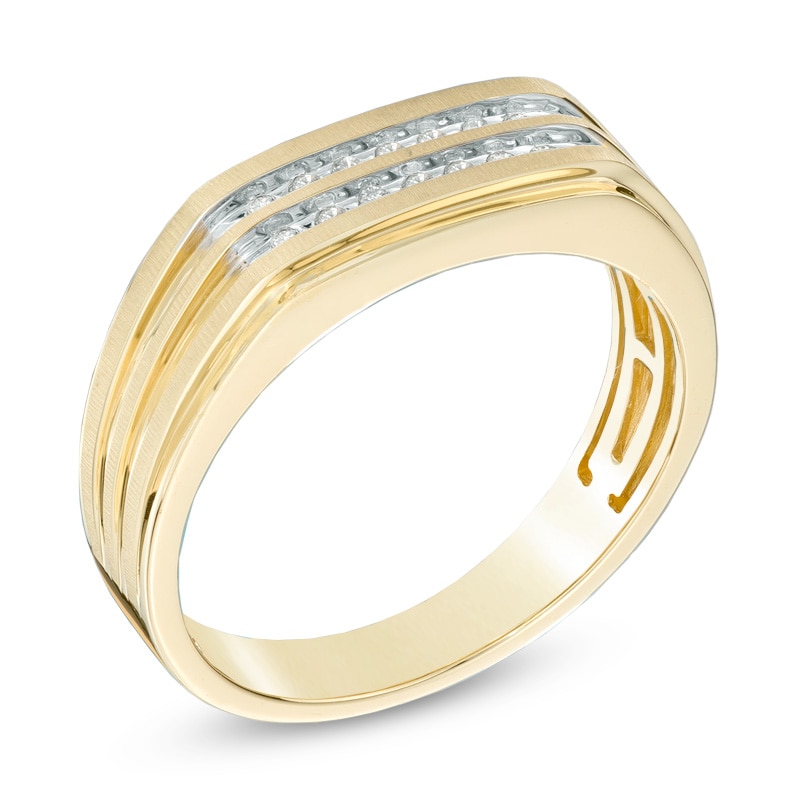 Previously Owned - Men's 1/10 CT. T.W. Diamond Wedding Band in 10K Gold