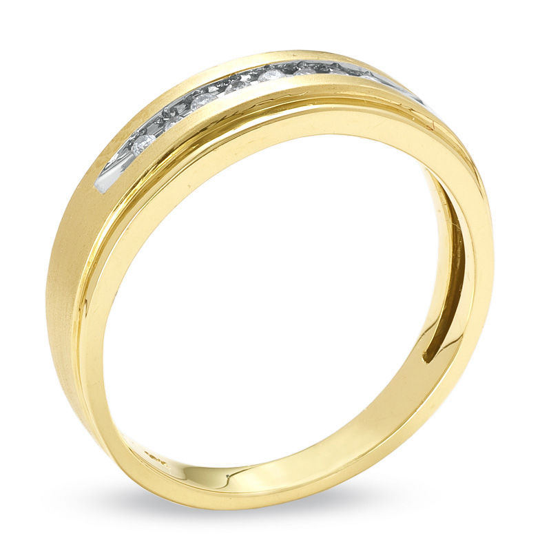 Main Image 2 of Previously Owned - 1/10 CT. T.W. Diamond Wedding Band in 10K Gold