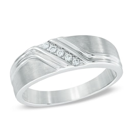 Previously Owned - Men's 1/10 CT. T.W. Diamond Five Stone Slant Band in 10K White Gold