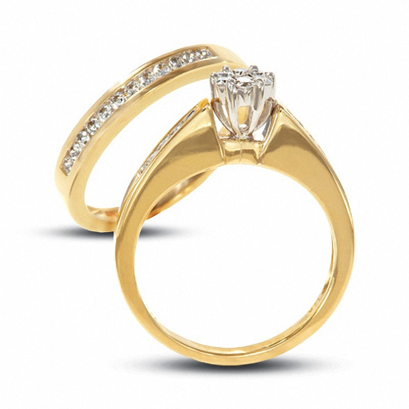 Main Image 2 of Previously Owned 1 CT. T.W.  Multi-Diamond Flower Soldered Bridal Set in 10K Gold