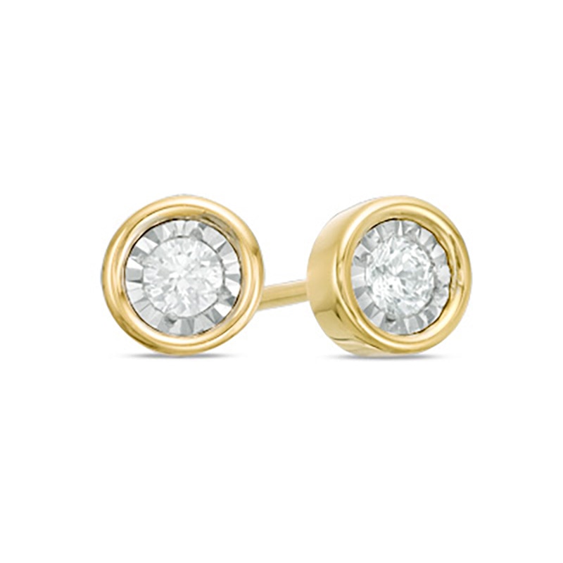 Previously Owned - 1/8 CT. T.W. Diamond Solitaire Stud Earrings in 10K Gold