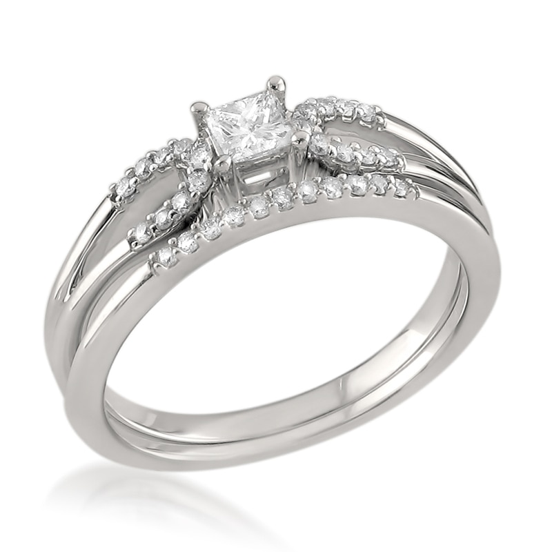 Previously Owned - 1/3 CT. T.W. Princess-Cut Diamond Split Shank Bridal Set in 14K White Gold