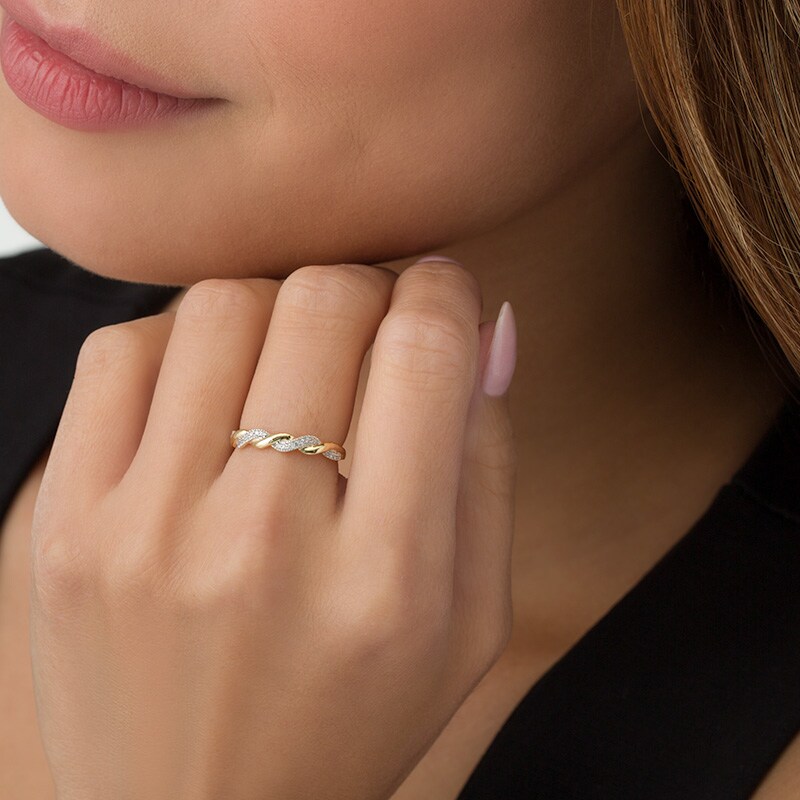 Main Image 3 of Previously Owned - 1/10 CT. T.W. Diamond Twist Vintage-Style Band in 10K Gold