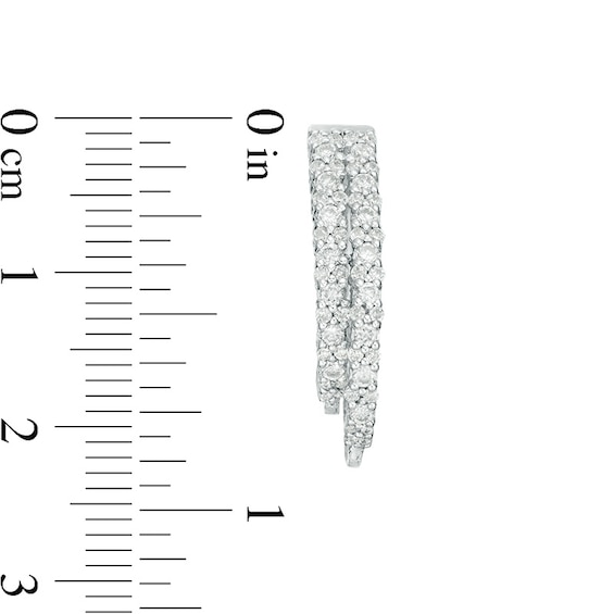 Previously Owned - 1 CT. T.W. Diamond Staggered Inside-Out