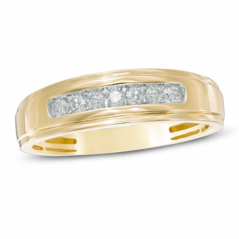 Previously Owned - Men's 1/4 CT. T.W. Diamond Comfort Fit Band in 10K Gold