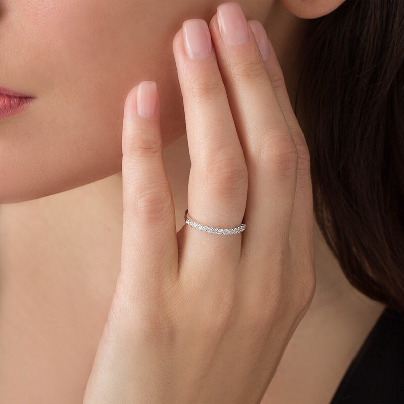 Main Image 3 of Previously Owned - 1/4 CT. T.W. Diamond Band in 14K White Gold