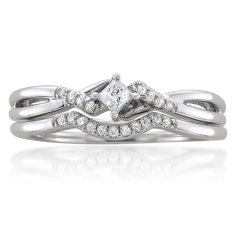 Previously Owned - 1/5 CT. T.W. Princess-Cut Diamond Split Shank Bridal Set in 10K White Gold
