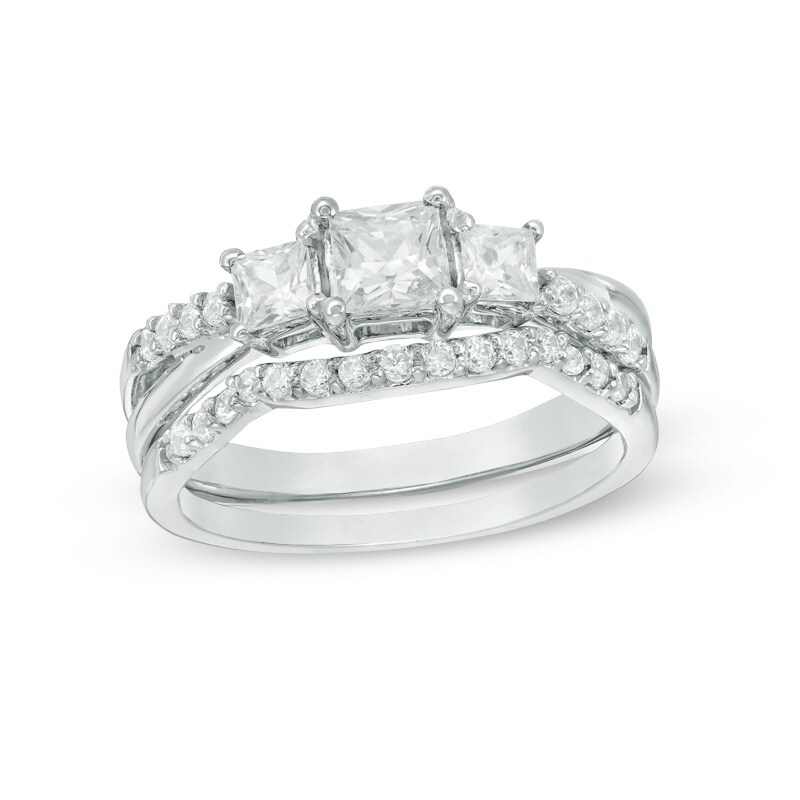 Main Image 1 of Previously Owned - 3/4 CT. T.W. Princess-Cut Diamond Three Stone Bridal Set in 10K White Gold